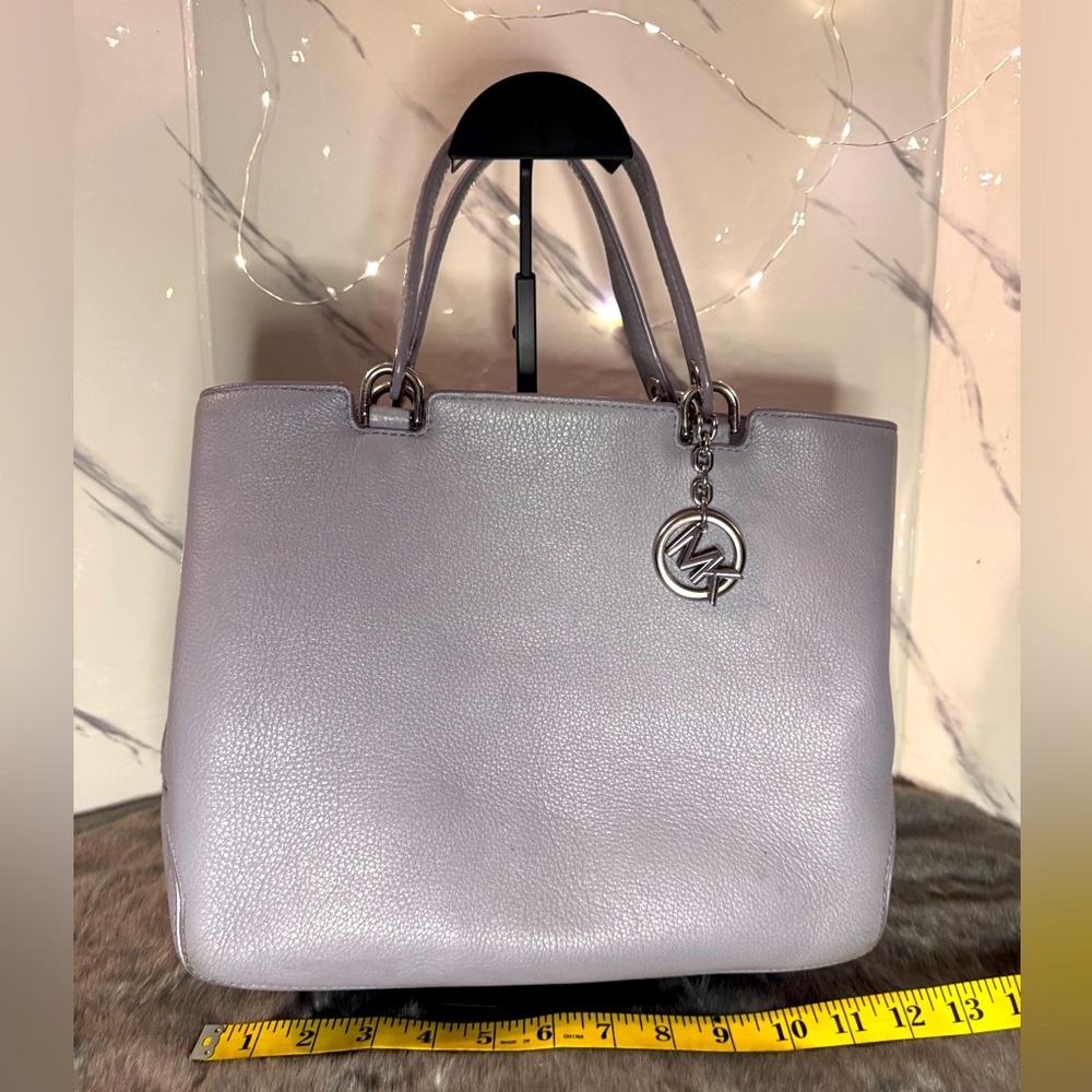 Michael Kors Women's Anabelle Medium Top Zip Tote